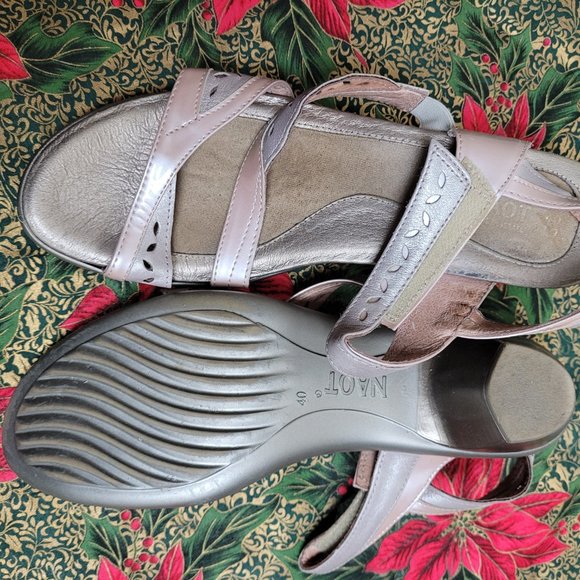 Ladies NAOT velcro strap, open toe heel, size 40 (US 9.5) - Picture 3 of 4